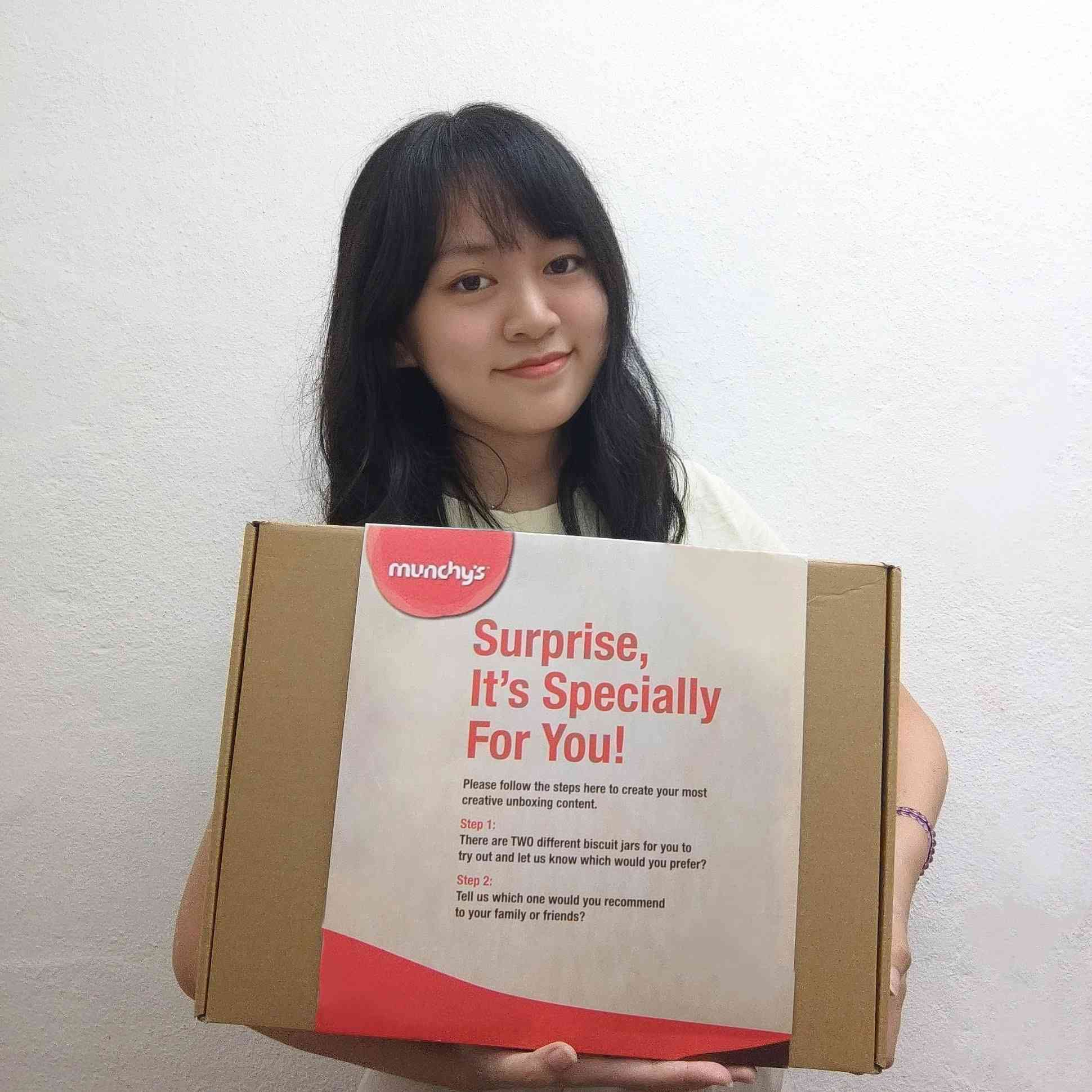 https://drive.google.com/drive/folders/1P0StTBigJyoT-UjHtGiC6PXi-2ZS6XM2

Surprise, It's Specially For You!! ✨

When come to choosing snacks, it's really hard to choose between healthy & tasty. For me, I always go for the tasty one. Of course healthy one is important too.🤔

You can now worry no more~😉 
Munchy's Oat Krunch Dark Chocolate is both tasty & healthy, you can enjoy eating snacks guilt free!!🍪🤩✨

Come & join the @munchys.my Munchy's #BelieveltOrNot Contest & stand a chance to win exciting prizes. 🎁

#BelieveltOrNot #munchysmy #oatkrunch #Food #malaysia